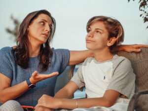 Teen not listening to mother. Mother lacks tips on how to develop a growth mindset in children